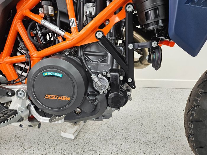 2024 Ktm 690 SMC R Orange