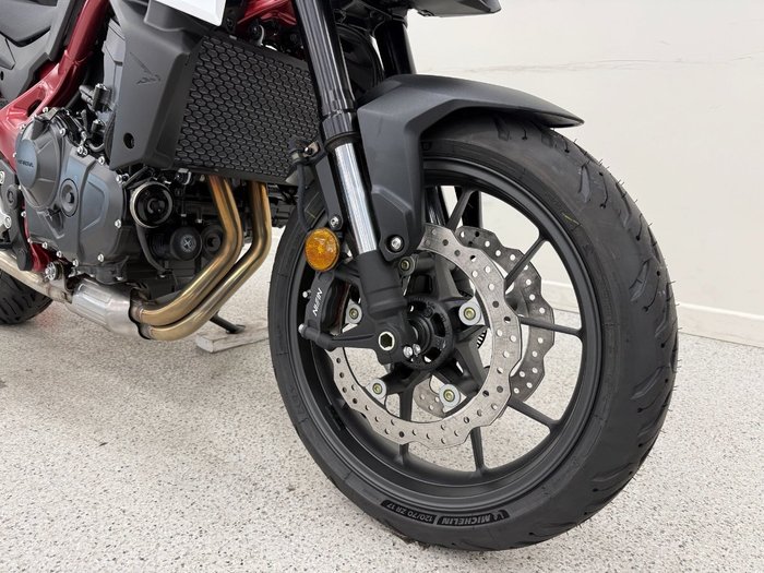 2025 Honda CB750 (HORNET) White