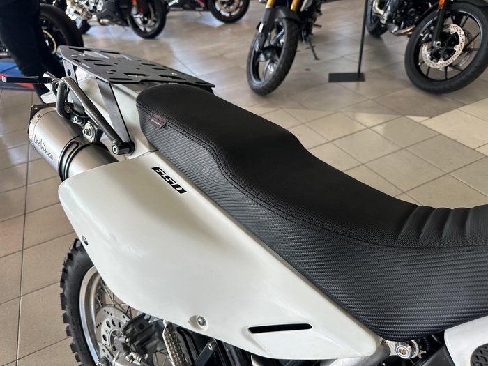 2021 Suzuki DR650SE DR White