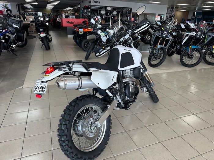 2021 Suzuki DR650SE DR White