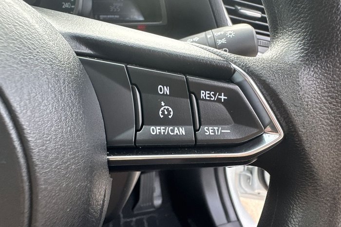 2018 Mazda 3 Neo Sport