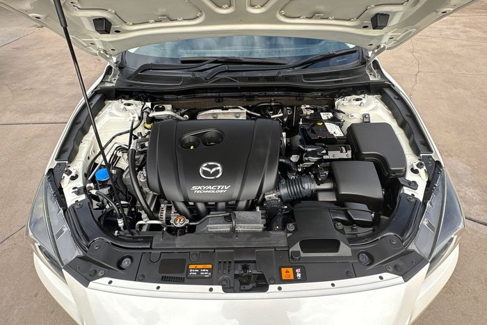 2018 Mazda 3 Neo Sport