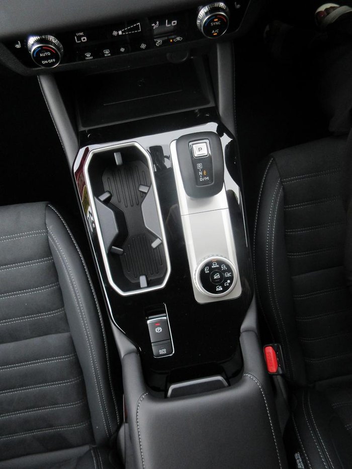 2026 Mitsubishi Outlander LS