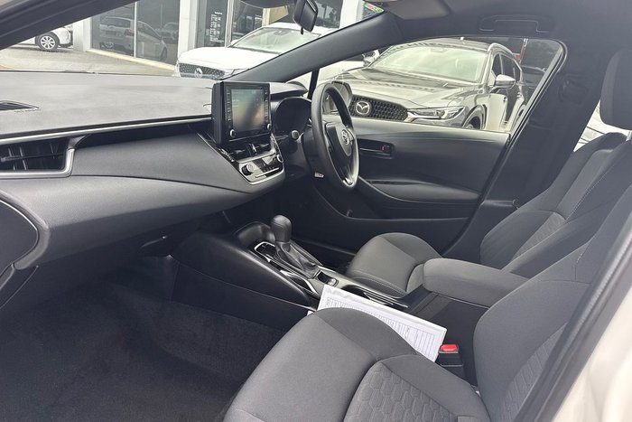 2018 Toyota Corolla Ascent Sport MZEA12R Glacier White