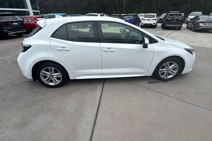 2018 Toyota Corolla Ascent Sport MZEA12R Glacier White