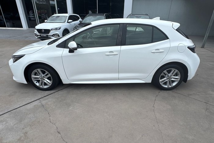 2018 Toyota Corolla Ascent Sport MZEA12R Glacier White