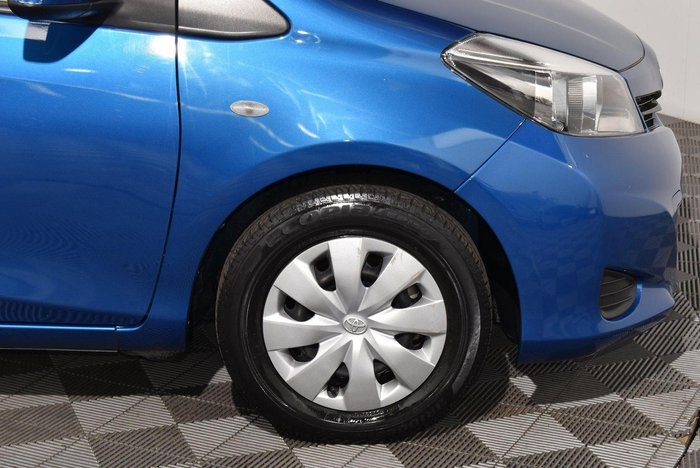 2012 Toyota Yaris YR