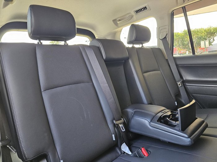 2023 Toyota Landcruiser Prado VX GDJ150R 4X4 Dual Range Crystal Pearl