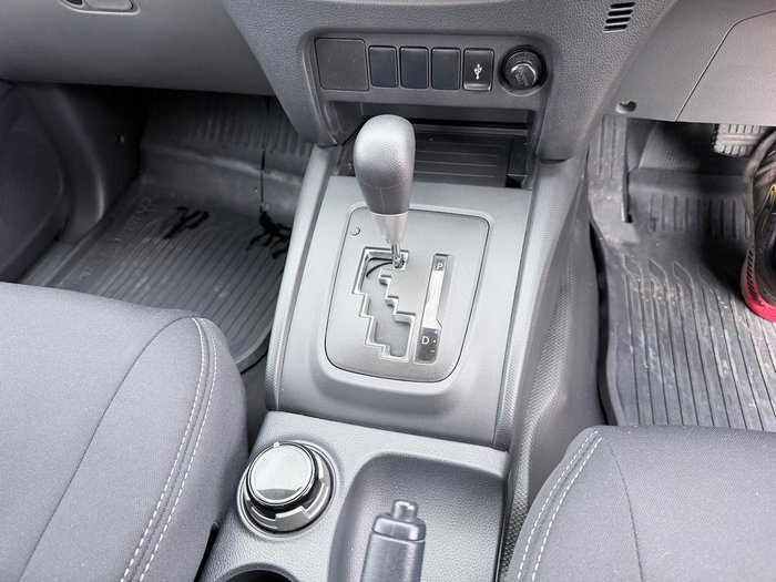 2018 Mitsubishi Triton GLX MQ MY18 4X4 Dual Range White