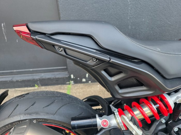 2022 Indian FTR 1200 S MAROON METALLIC