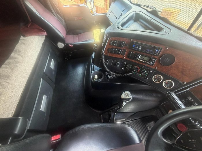 2013 Kenworth K200