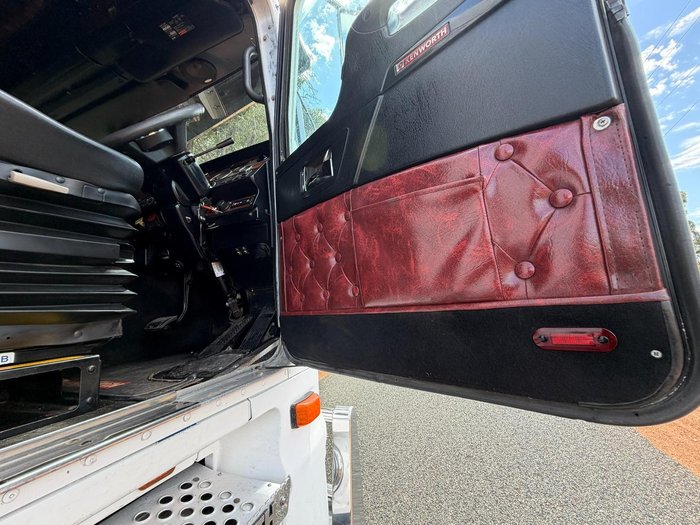 2013 Kenworth K200