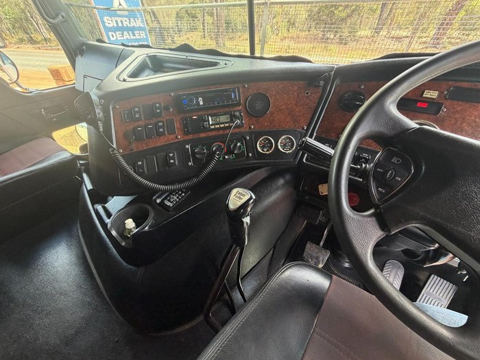 2013 Kenworth K200