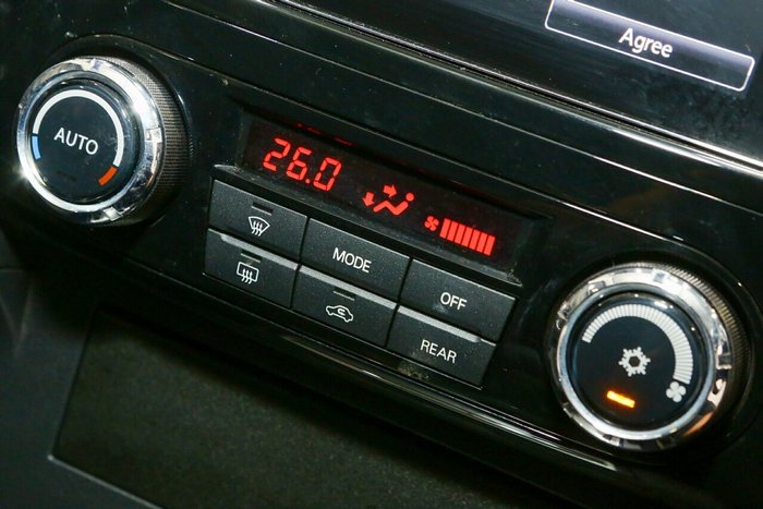 2019 Mitsubishi Pajero GLX