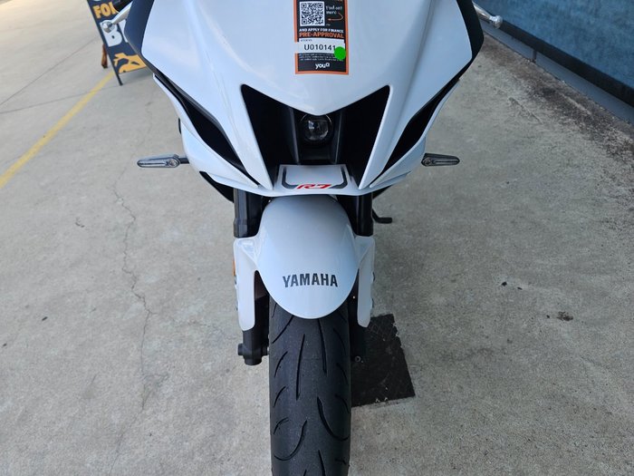 2023 Yamaha YZF-R7LA White