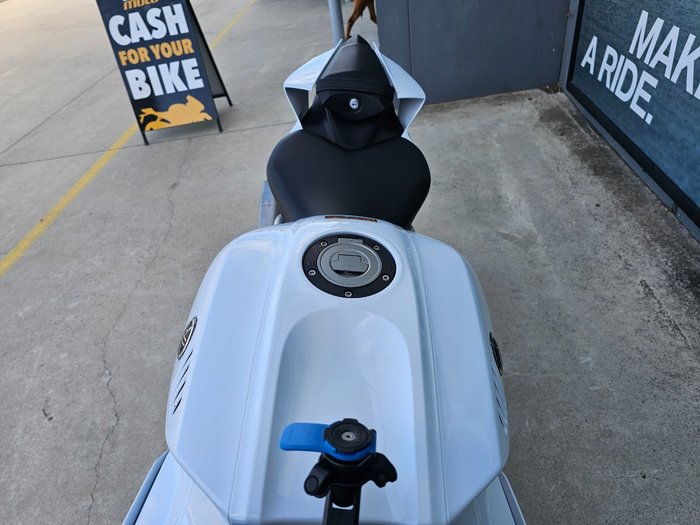 2023 Yamaha YZF-R7LA White