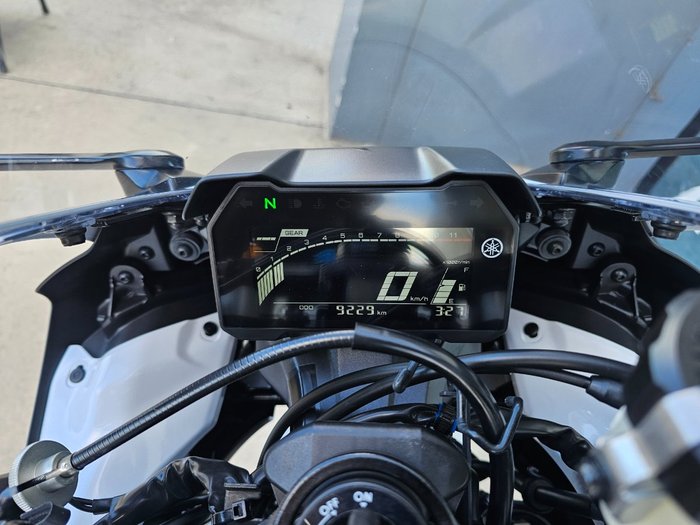 2023 Yamaha YZF-R7LA White