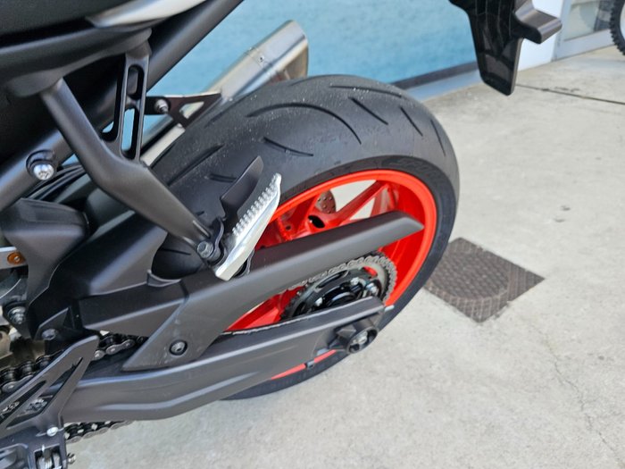 2023 Yamaha YZF-R7LA White