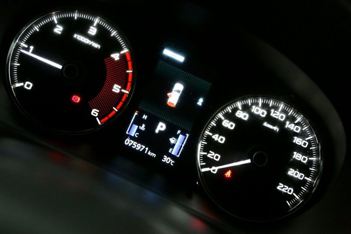 2022 Mitsubishi Pajero Sport GLX