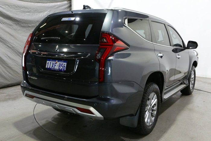 2022 Mitsubishi Pajero Sport GLX