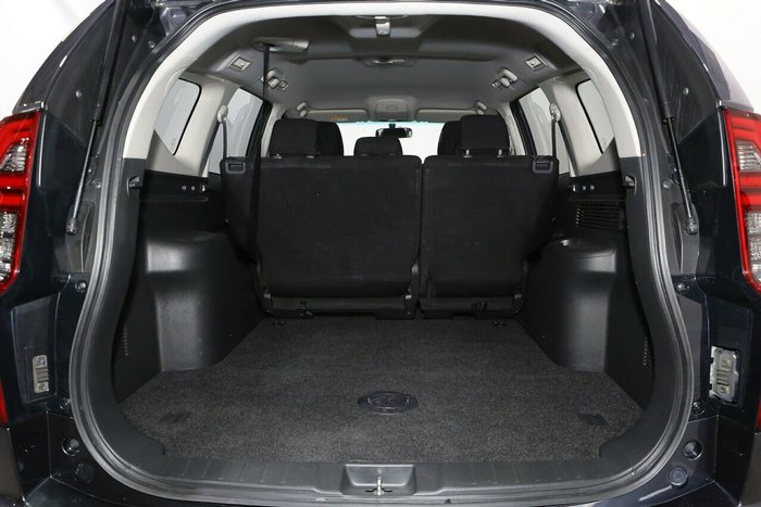 2022 Mitsubishi Pajero Sport GLX