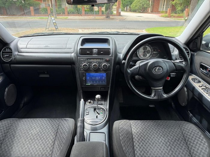 2001 Lexus IS 200 GXE10R Spectra Gold