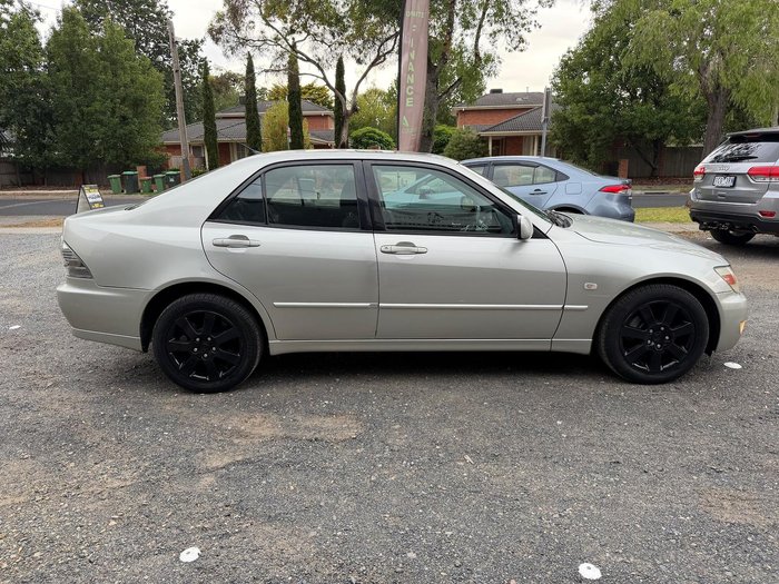 2001 Lexus IS 200 GXE10R Spectra Gold