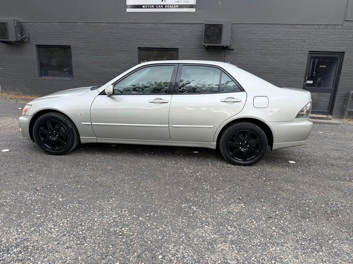 2001 Lexus IS 200 GXE10R Spectra Gold