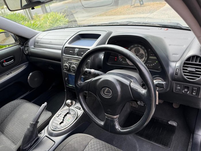 2001 Lexus IS 200 GXE10R Spectra Gold