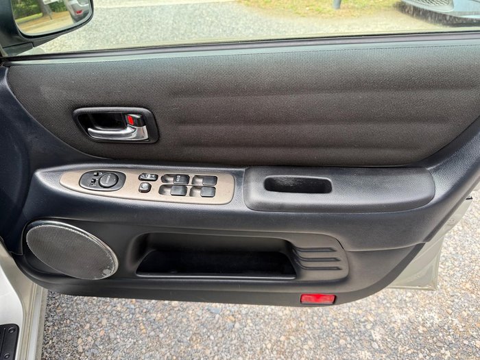 2001 Lexus IS 200 GXE10R Spectra Gold