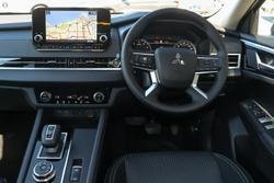 2026 Mitsubishi Outlander LS