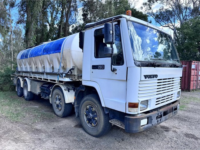 1998 Volvo Fl7