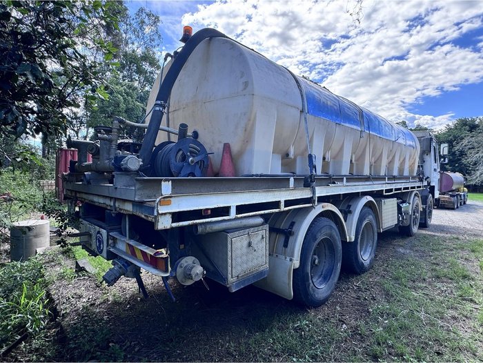 1998 Volvo Fl7