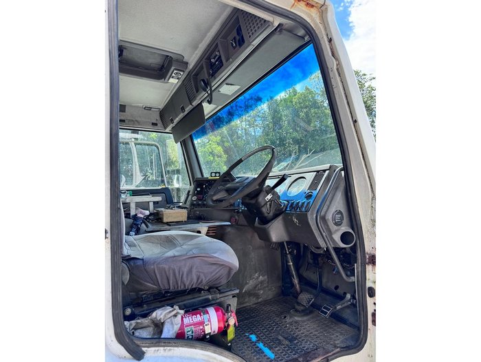 1998 Volvo Fl7