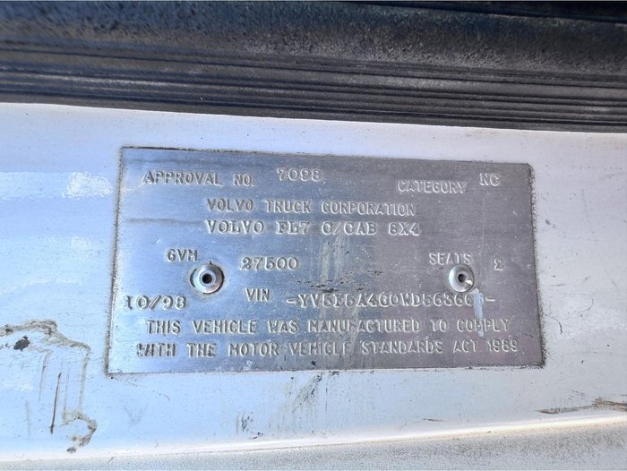 1998 Volvo Fl7