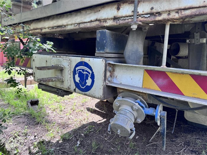 1998 Volvo Fl7