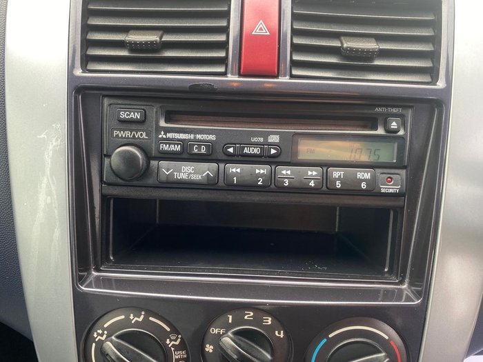 2005 Mitsubishi Colt XLS