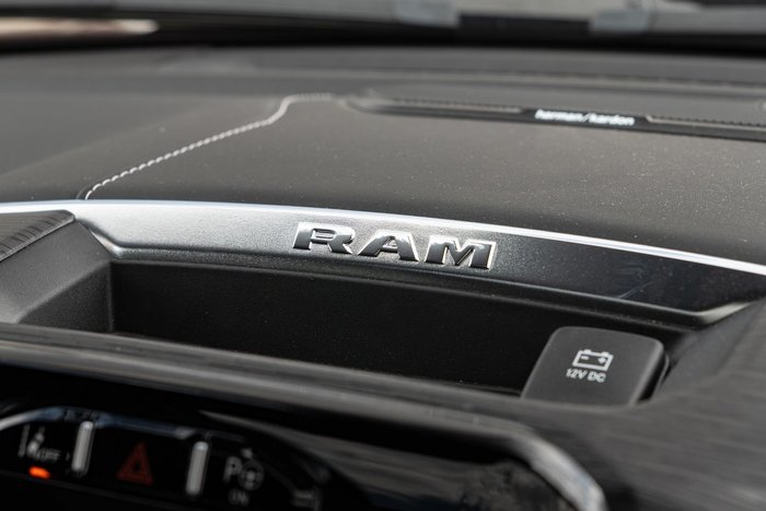 2024 RAM 1500 Laramie DT MY24 4X4 Dual Range Delmonico Red