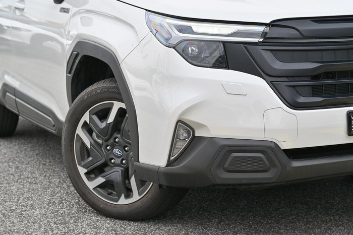 2025 Subaru Forester Hybrid S6 MY26 AWD Crystal White