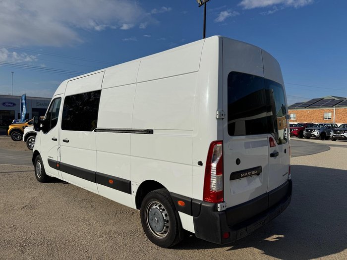 2015 Renault Master X62 Glacier White