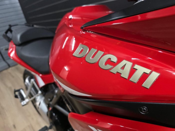 2013 DUCATI MULTISTRADA S TOURING Red