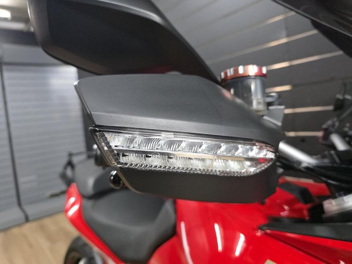 2013 DUCATI MULTISTRADA S TOURING Red