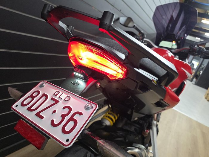 2013 DUCATI MULTISTRADA S TOURING Red