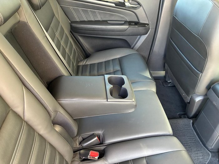 2020 Isuzu MU-X LS-T