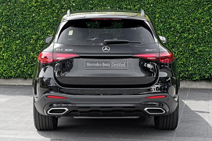 2025 Mercedes-Benz GLC-Class GLC300