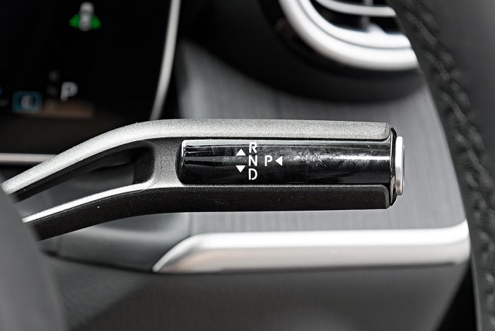 2025 Mercedes-Benz GLC-Class GLC300