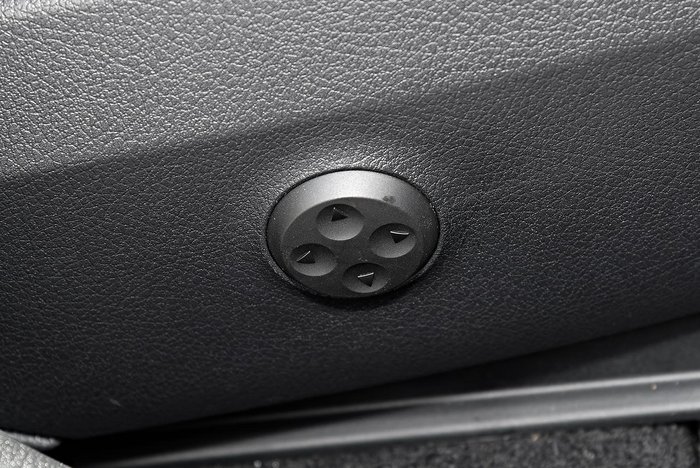 2025 Mercedes-Benz GLC-Class GLC300