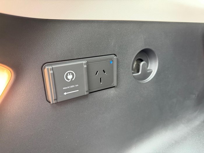 2025 Hyundai ELEXIO Elite