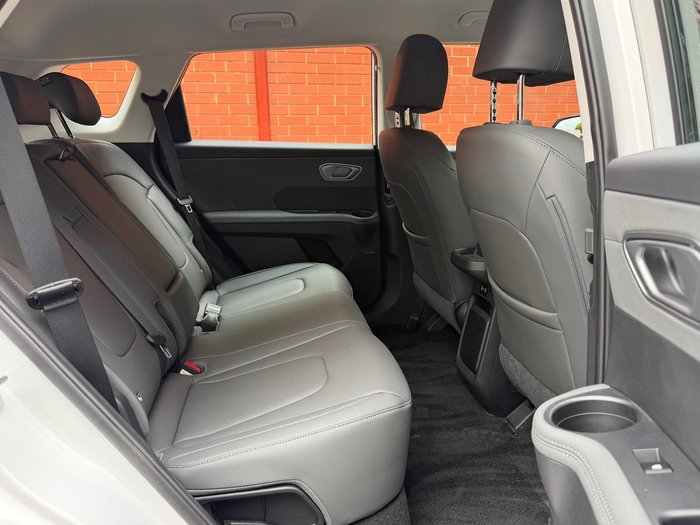 2025 Hyundai ELEXIO Elite