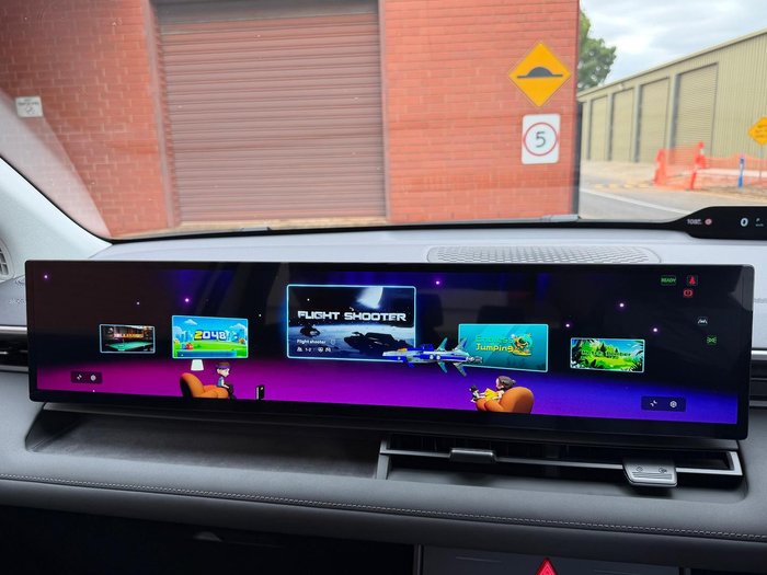 2025 Hyundai ELEXIO Elite